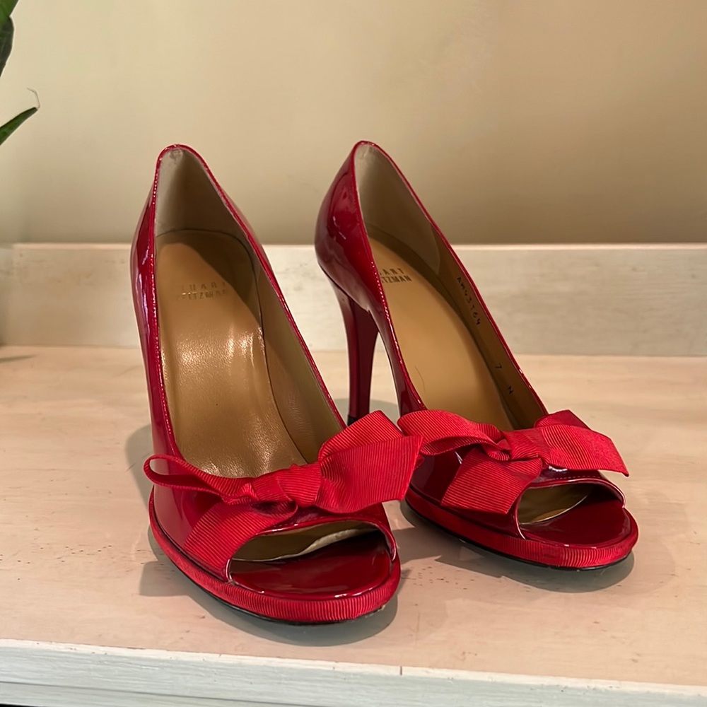 Vintage Red Bow Stuart Weitzman Pumps